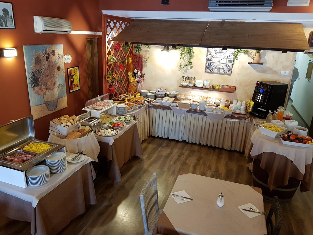 Hotel Stella D'Oro Lido di Jesolo Bagian luar foto