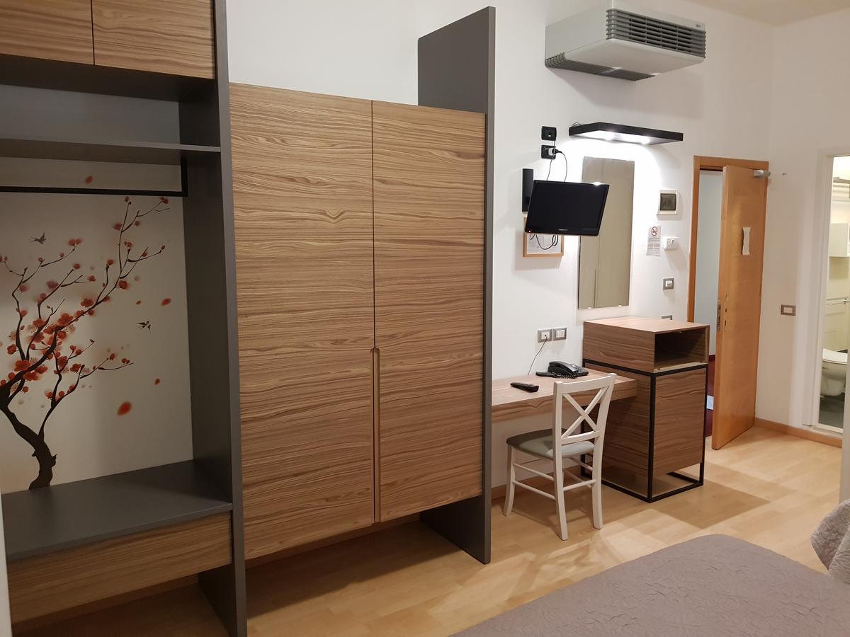 Hotel Stella D'Oro Lido di Jesolo Bagian luar foto