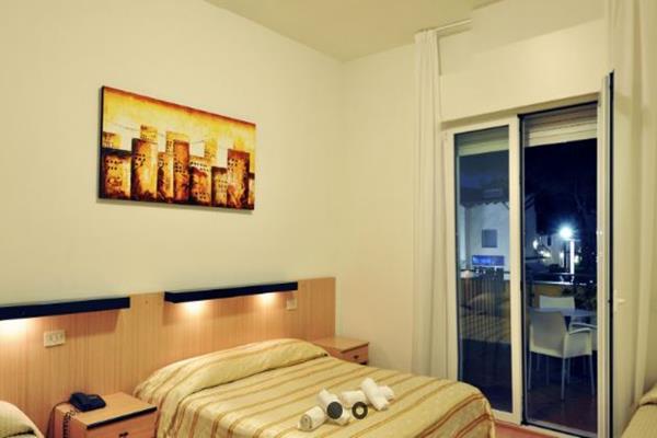 Hotel Stella D'Oro Lido di Jesolo Bagian luar foto